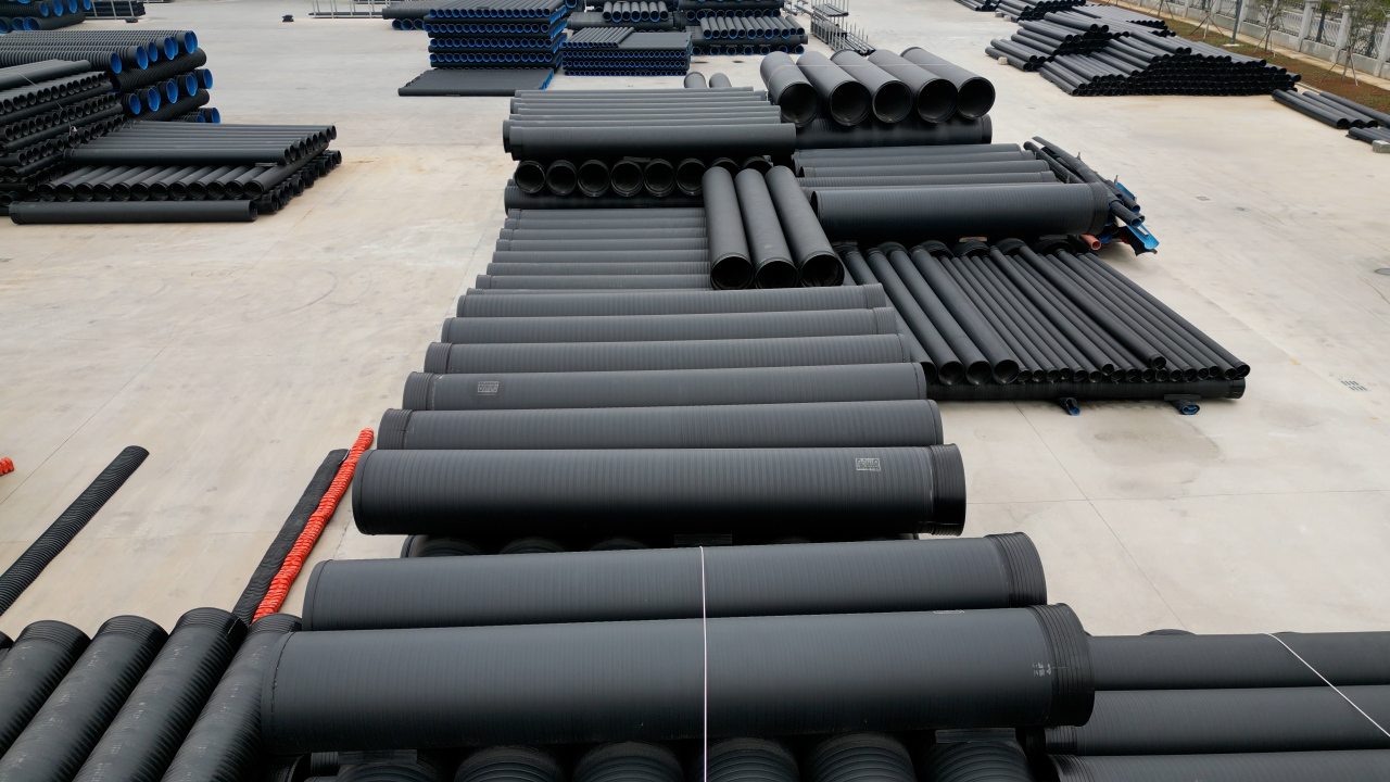 公元管道参与行业标准制定，引领塑料管道发展方向